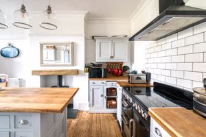 Photo 12- click for photo gallery